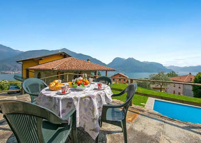 Louise Villa San Siro (Lombardy)